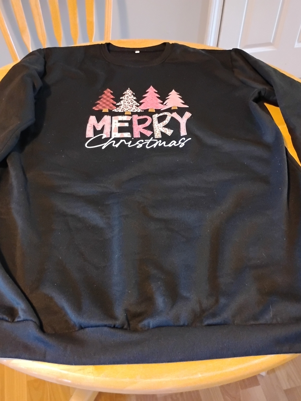 Black 'Merry Christmas' Graphic Crewneck Sweater - Pink Tree Design